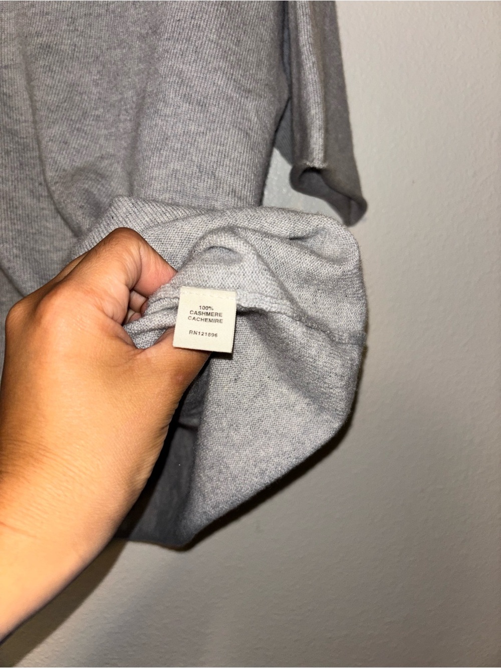 DEMYLEE New York Gray Cashmere Short Sleeve V-Neck Boxy Sweater S - Picture 4 of 5